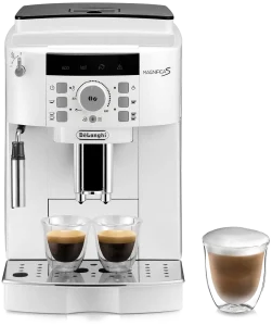 De´Longhi Magnifica S ECAM 22.110 W Kaffeevollautomat – DeLonghi bei vibequelle